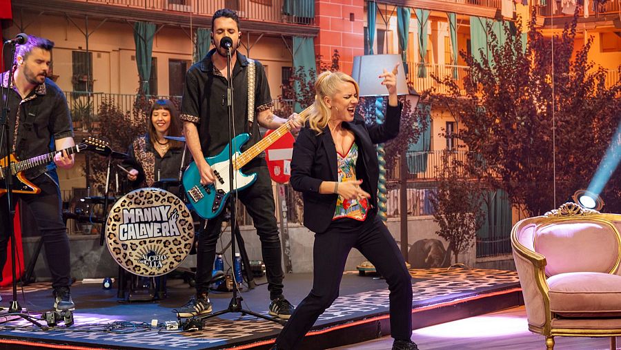 Henar Álvarez presenta 'Al cielo con ella'