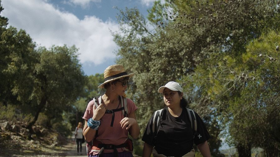 Eva y Sherilyn en la Serra de Tramuntana