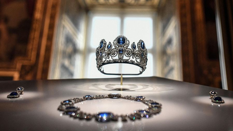 Robo de joyas en el Louvre