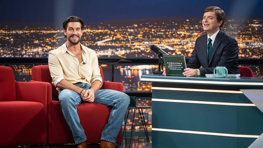 Mario Casas, junto a Marc Giró