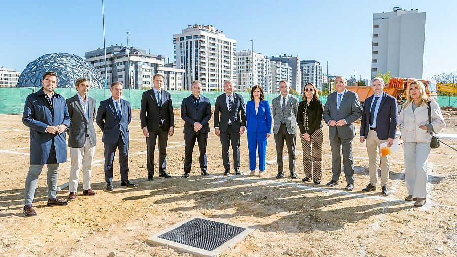 Foto de familia de los asistentes