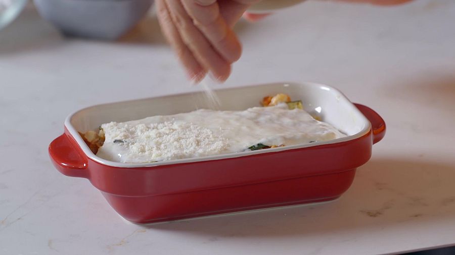 Lasanya de carabassó preparada per fornejar