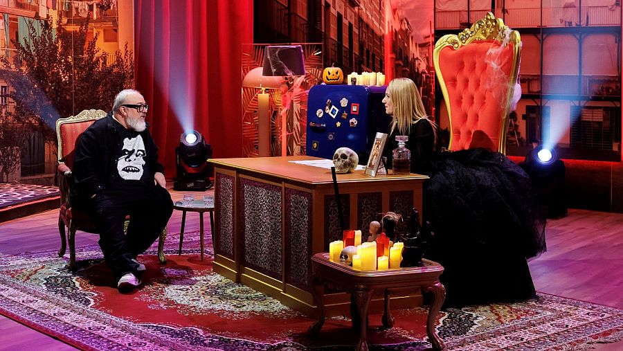 Álex de la Iglesia, junto a Henar Álvarez