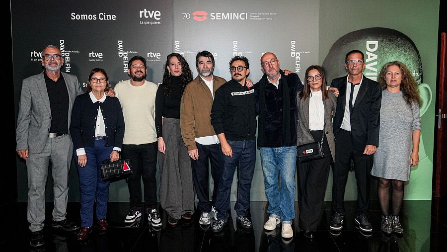 Asistentes a la presentación de 'David Delfín. Muestra tu herida'