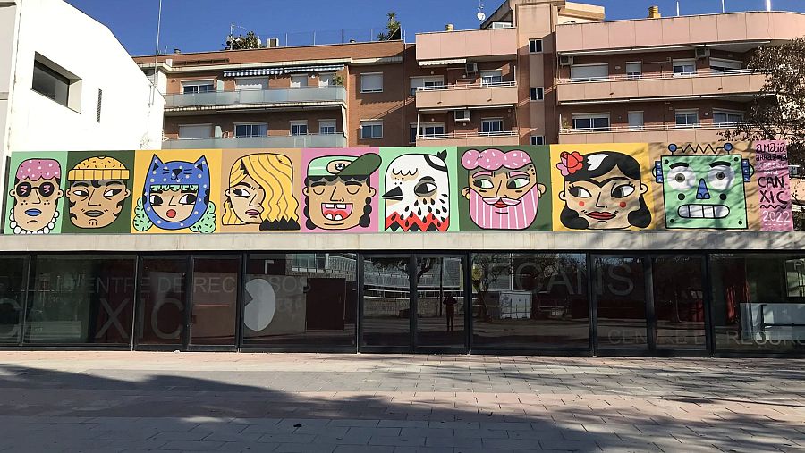 Mural Can Xic by Amaia Arrazola