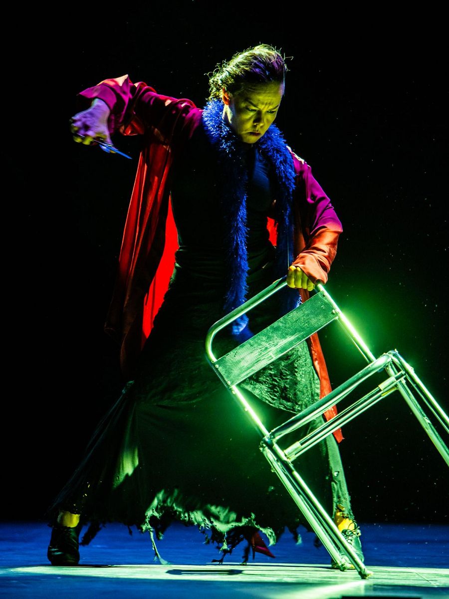 Escena de 'Calentamiento' de Rocío Molina