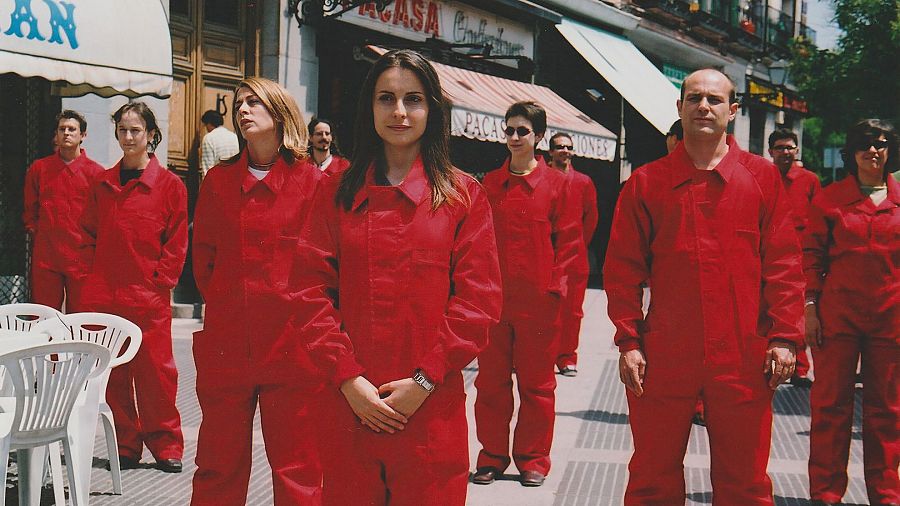 Proceso Intrusos (Diana Larrea, 2001)