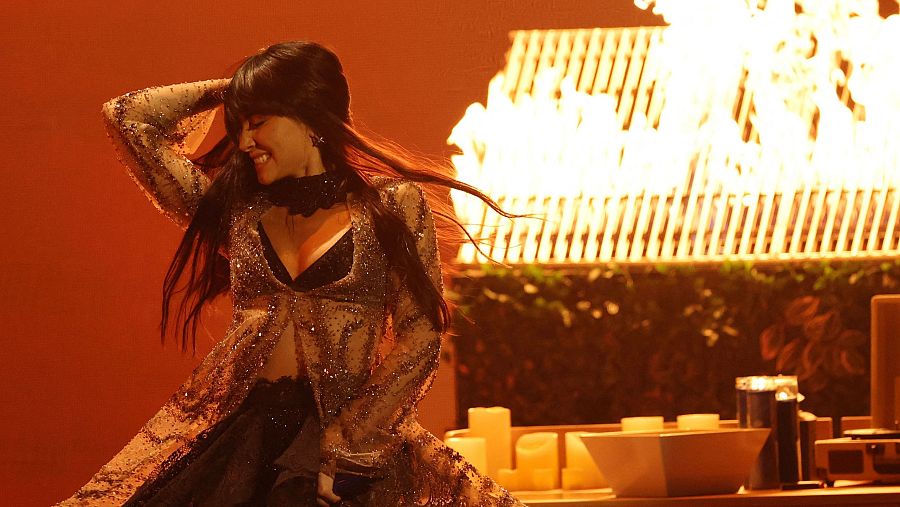Aitana, en su actuación en los Latin Grammy.