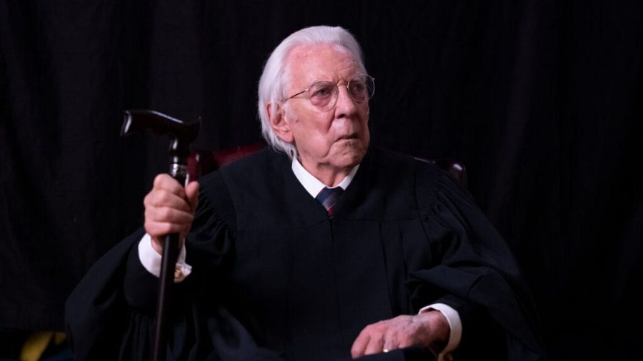 Donald Sutherland, en su papel de Lauren T. Wren