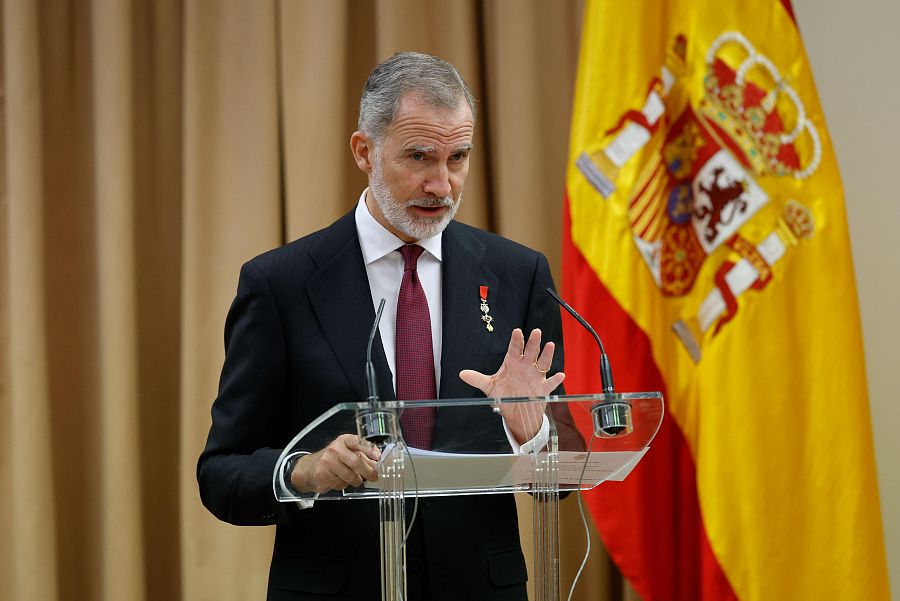 El rey Felipe VI pronuncia un discurso durante el coloquio ’50 años después: la Corona en el tránsito a la democracia’