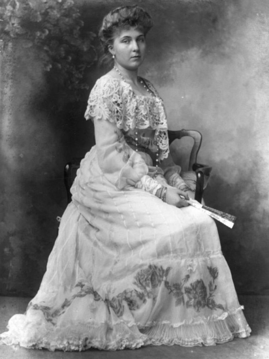 La reina Victoria Eugenia alrededor de 1906, antes de su boda