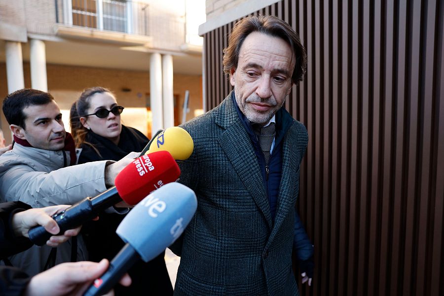 El secretario autonómico del Gabinete del President y de Comunicación de la Generalitat, José Manuel Cuenca a su llegada a los juzgados