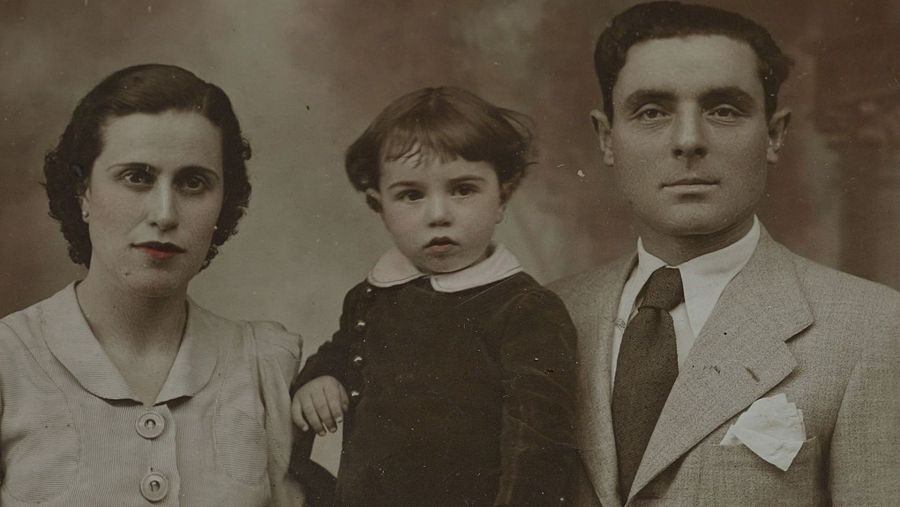 Imagen de archivo de Jesús Hermida con sus padres Jesús y Vicenta.