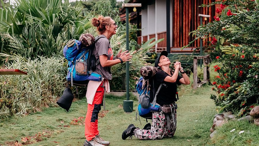 Rocío Carrasco y Anabel Dueñas, en un momento de 'Hasta el fin del mundo'
