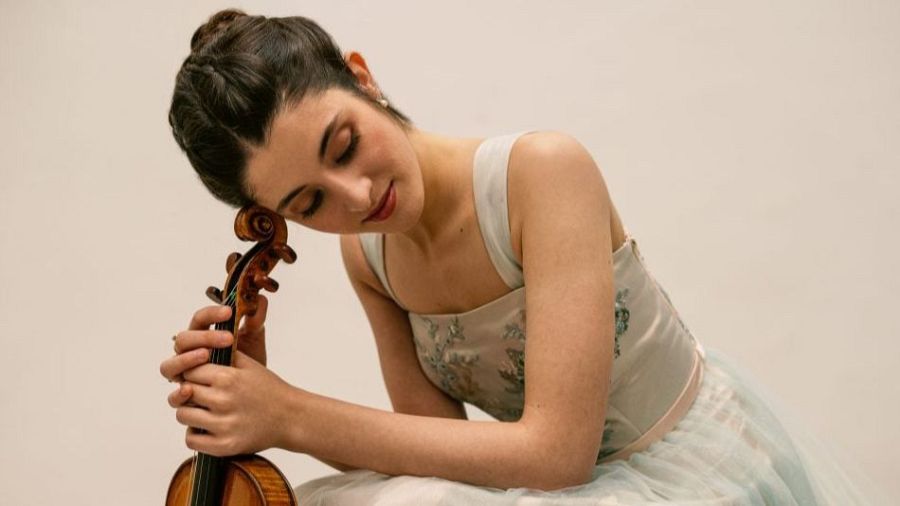 La violinista española María Dueñas