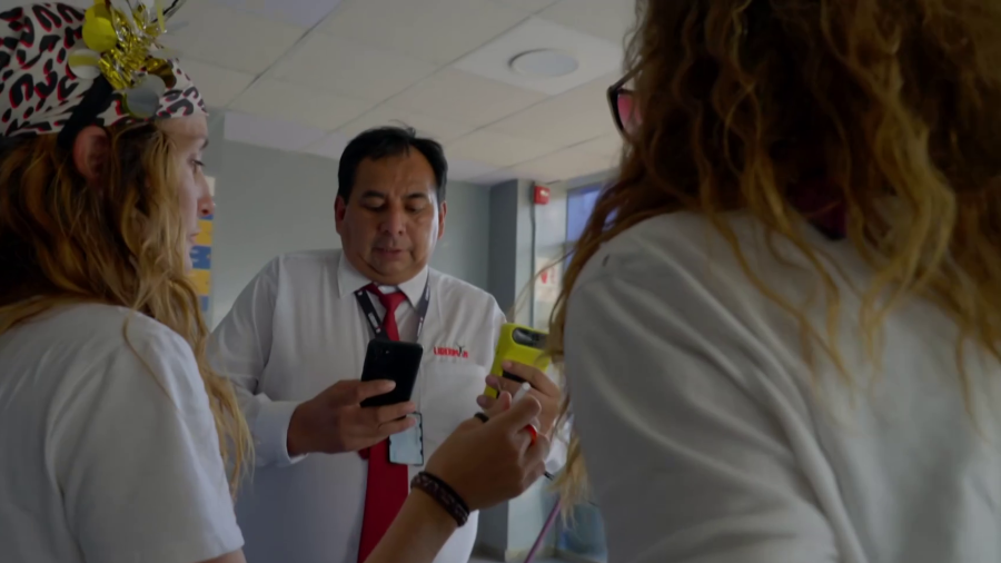 Rocío Carraco se somete a la prueba de alcoholemia en Perú