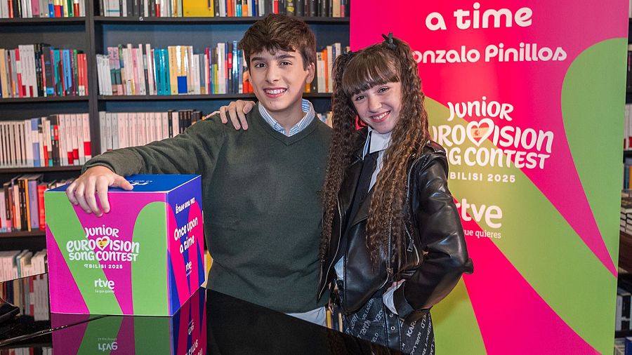 Gonzalo Pinillos y Chloe DelaRosa, representantes de España en Eurovisión Junior 2025 y 2024