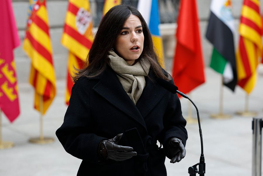 La portavoz de Vox en el Congreso, Pepa Millán, hace una declaración a la prensa