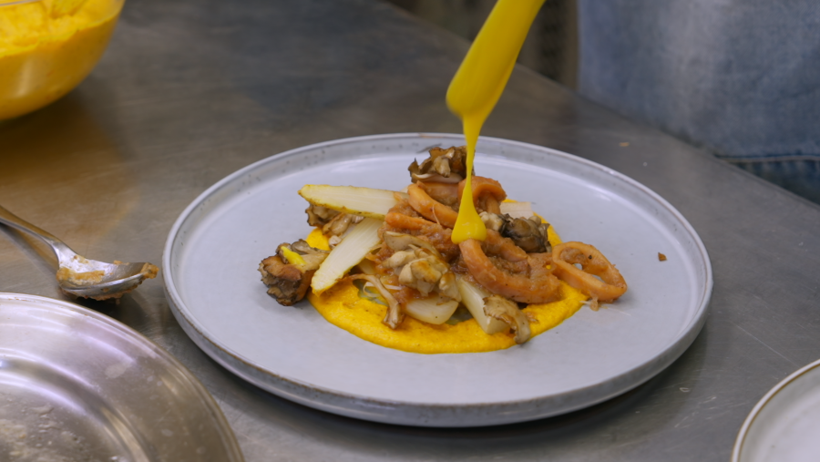 Plat de calamars amb ceba