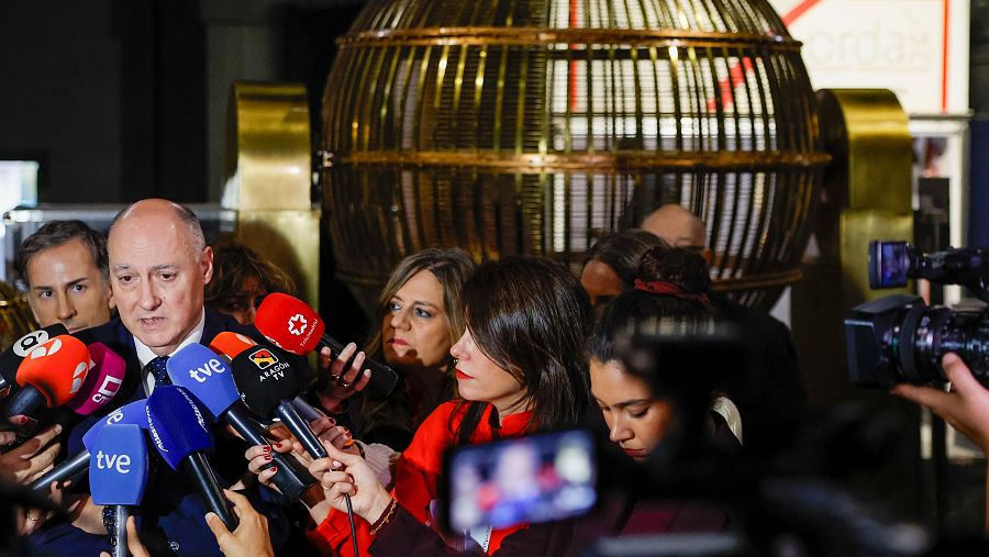 Lotería de Navidad 2025: llegan los bombos al Teatro Real