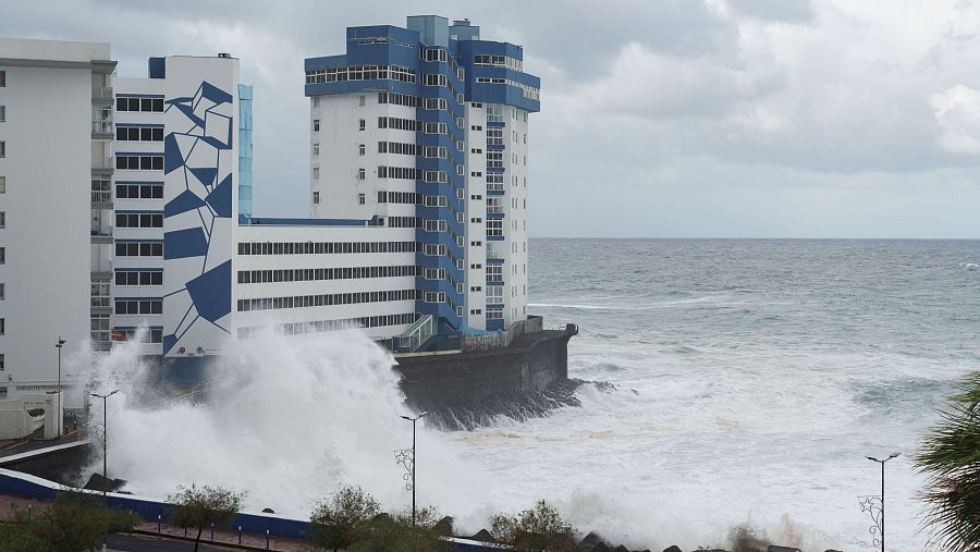 Oleaje generado por la borrasca Emilia en el archipiélago canario