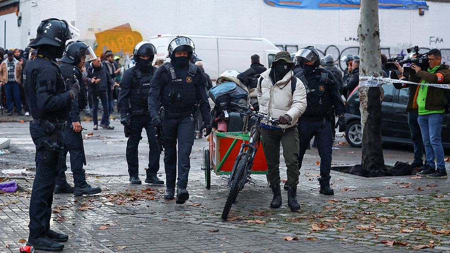 Desalojo en Badalona del mayor asentamiento de migrantes de Cataluña