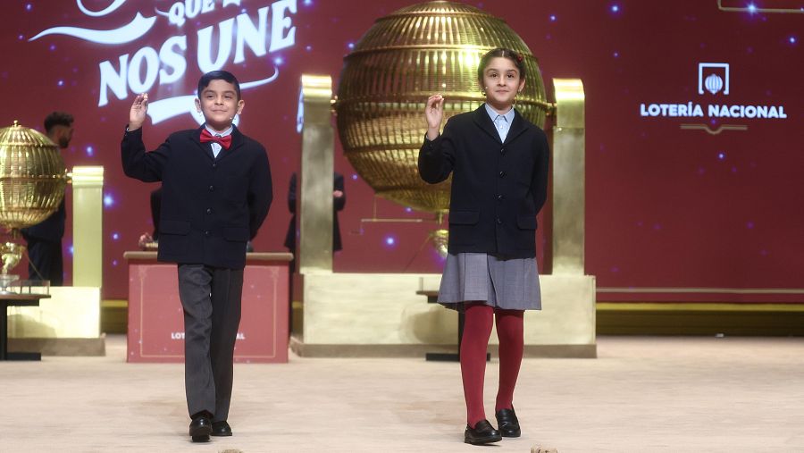 Los niños de San Ildefonso que han cantado el tercer premio