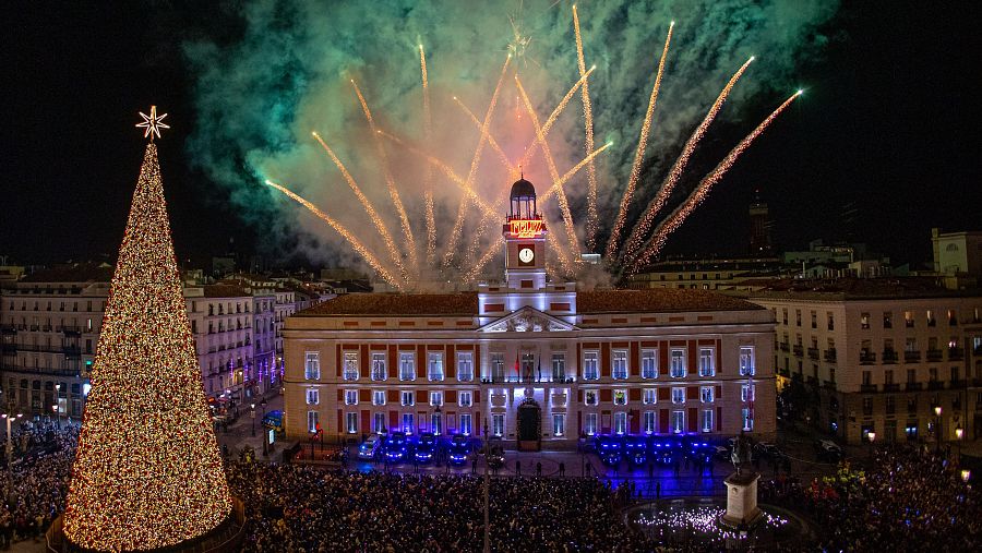 Fuegos artificiales para recibir el Año Nuevo en Madrid.
