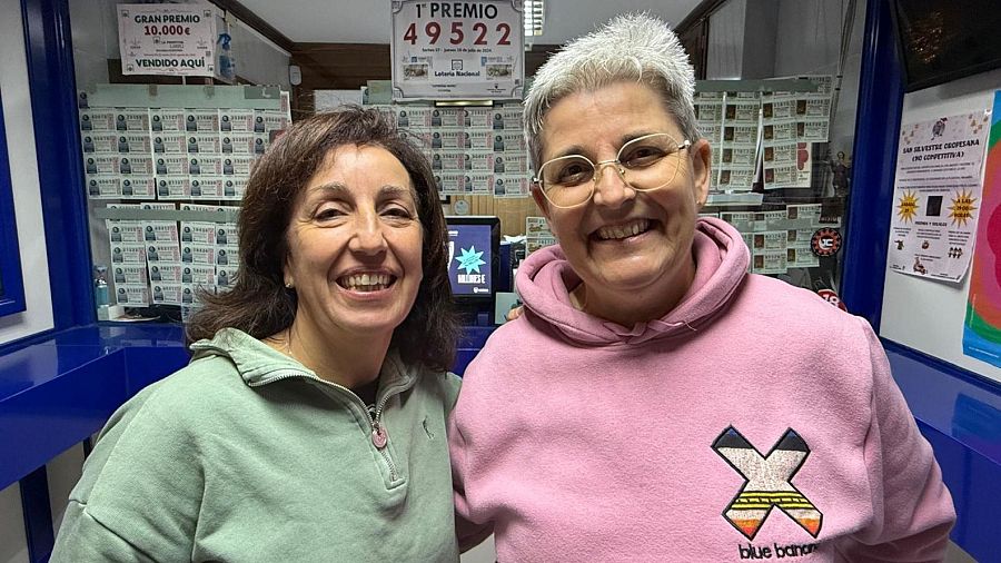 Mabel Sanz y Rosi Sánchez, loteras de Oropesa, Toledo