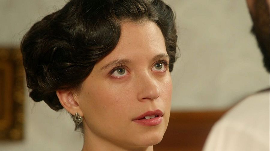 La Promesa: Martina confiesa a Adriano sus sentimientos