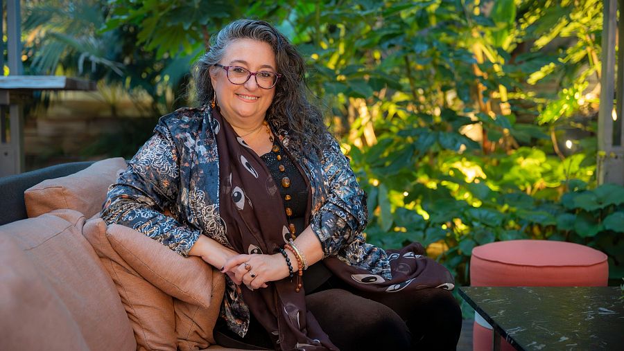 L'especialista en IA Karina Gibert considera que la implantació de la IA a les empreses és una qüestió de política de recursos humans.