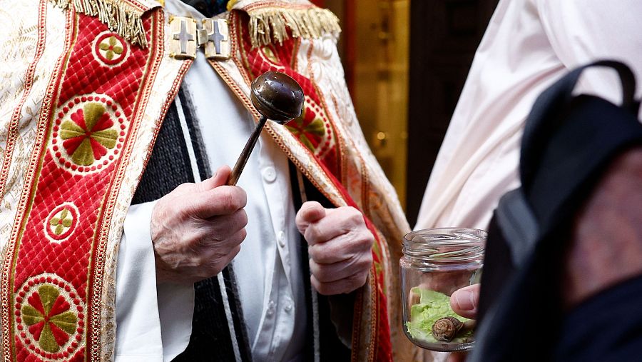 Un caracol recibe la bendición