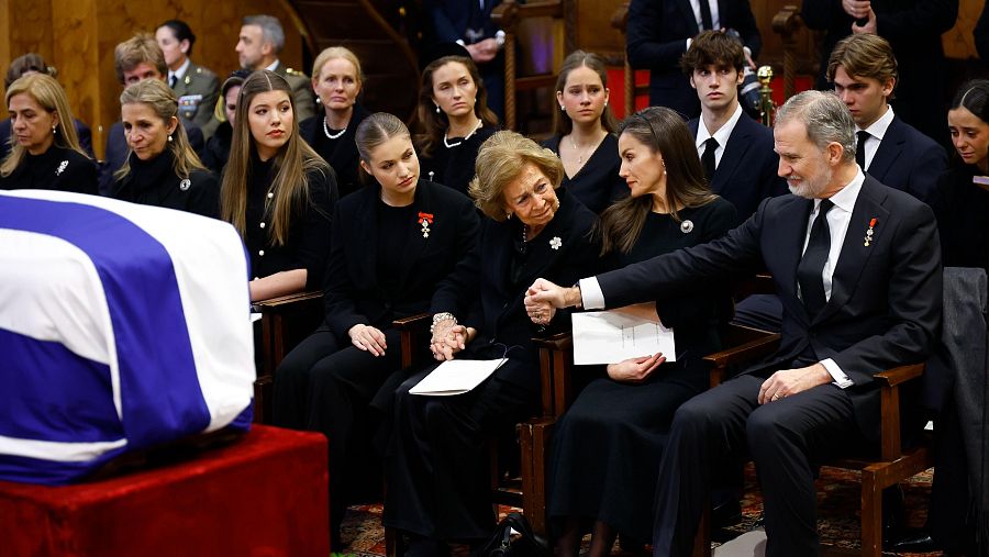 La Familia Real en el funeral de la princesa Irene de Grecia, en Atenas