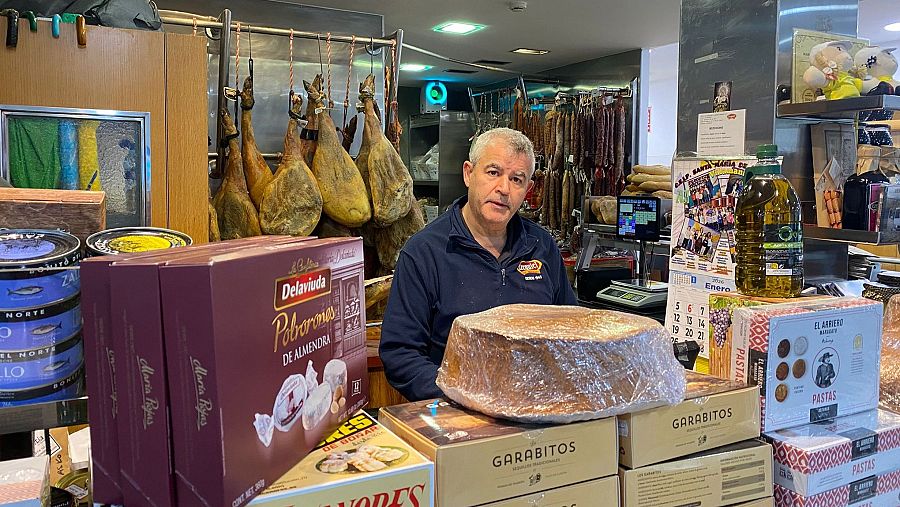 Ezequiel García, propietario de Casa Ezequiel, es el principal empresario de Villamanín