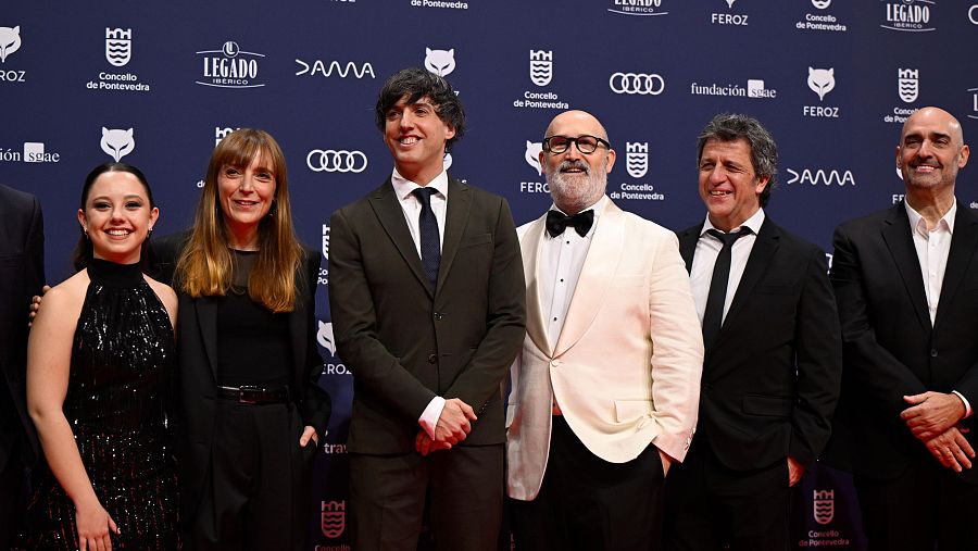 Integrantes de la serie ´Yakarta´