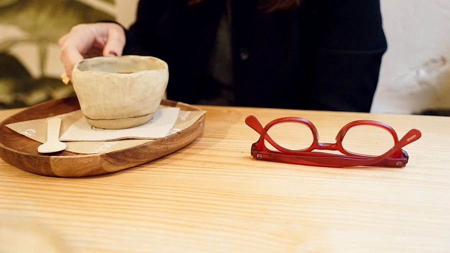 Detalles durante la conversación con la periodista Catalina Gómez.