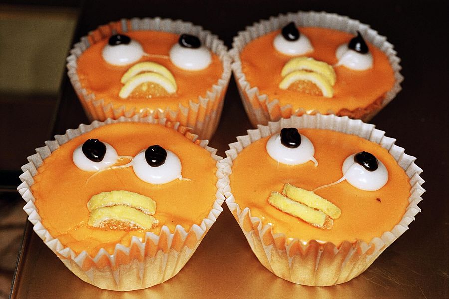 GB. Scotland. Glasgow. Fairy cakes. 1999.