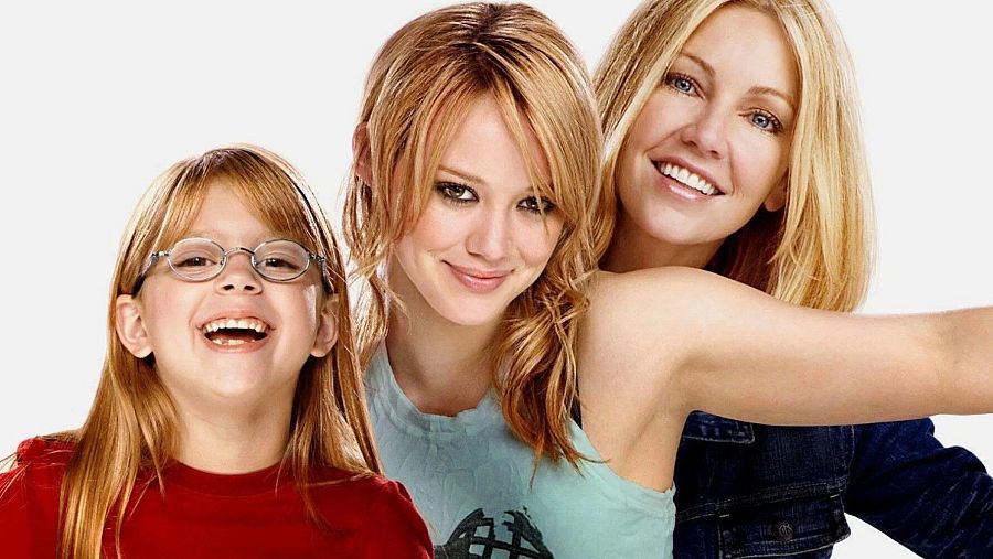 Hilary Duff junto a Heather Locklear y Aria Wallace en 'El hombre perfecto'