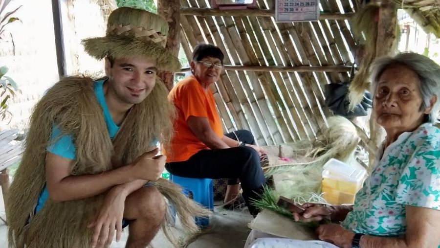 Imagen de Marco en la isla de Batanes, en Filipinas, publicada en su blog escrito en aragonés.