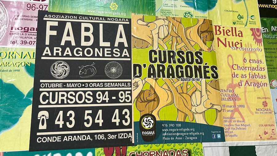 Carteles escritos en aragonés