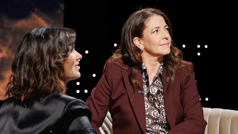 Nora Navas y Elena S. Sánchez durante la entrevista