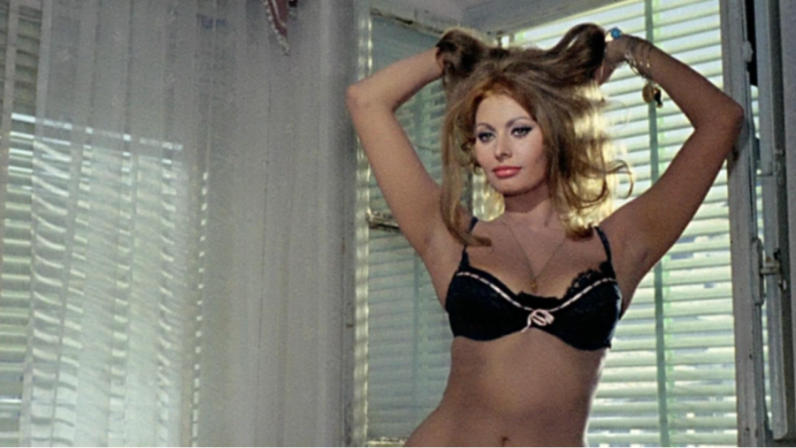 Ayer, hoy y mañana, con Sophia Loren y Marcelllo Mastroiani