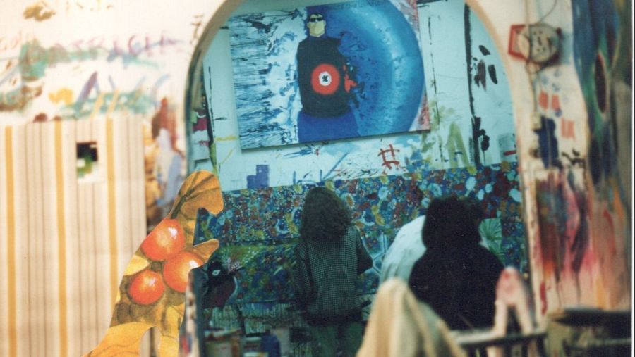 El colectivo Libres para siempre pintando en jardines