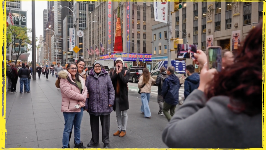La Vuelta al Mundo en 80 Likes - Carlo en Radio City Music Hall