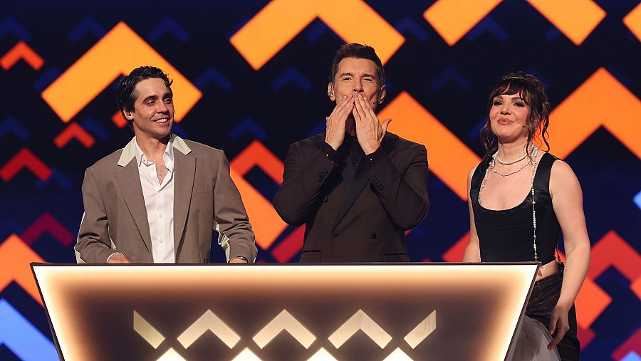 Los presentadores del Benidorm Fest, anoche en la primera gala