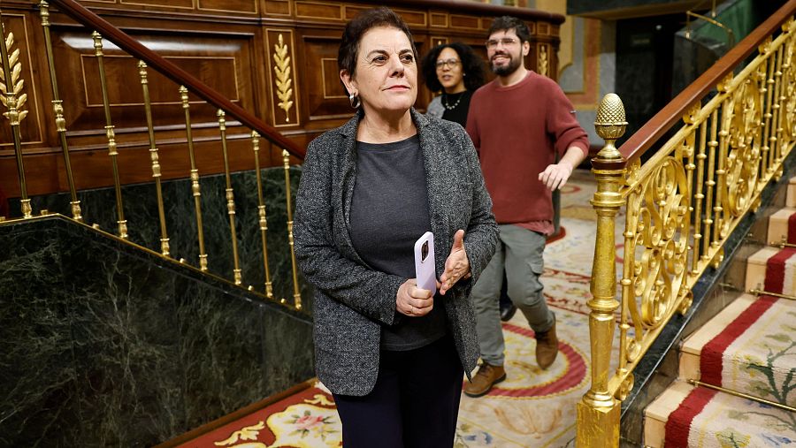 La diputada de EH Bildu Mertxe Azipurua asiste al pleno del Congreso de los Diputados.