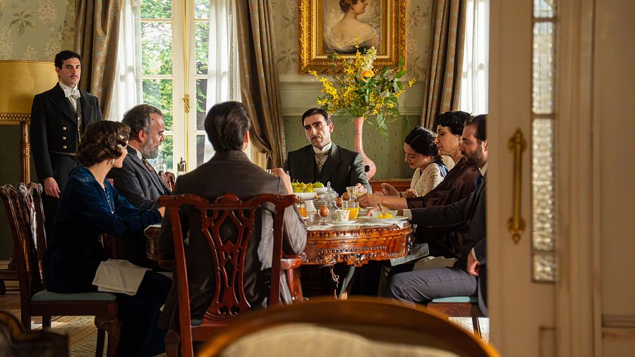 La Promesa: Leocadia pide a Ángela desvincularse de la petición de Curro