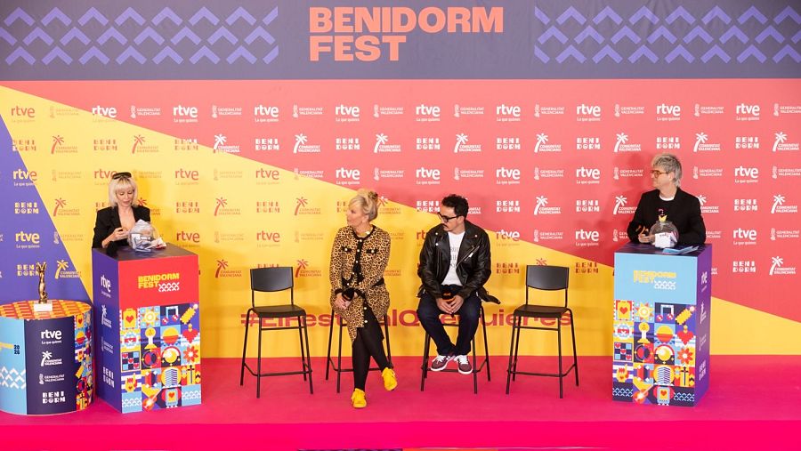 El dúo Nebulossa ha ejercido de mano inocente para el sorteo