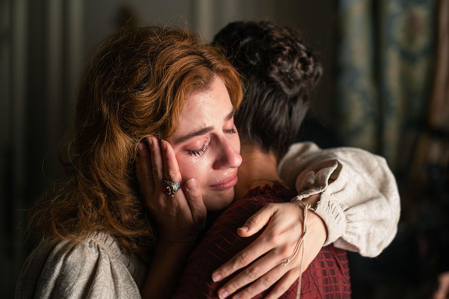 Rocío abraza a Sabela Arán, Victoria en 'Valle Salvaje'