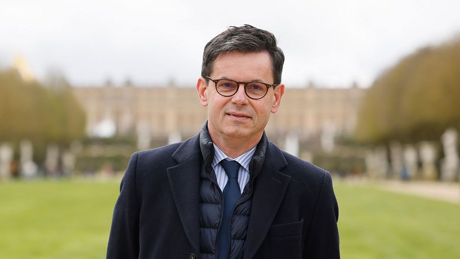 El nuevo director del Museo del Louvre